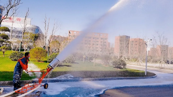 【又見飛雪，飄于智能裝備】手持式、推車式中倍泡沫發(fā)生器（兩款）