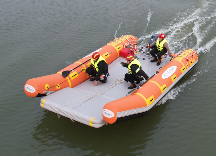 充氣救援運(yùn)輸船 （第2代，輕型+裝配式+60馬力舷外機(jī)）