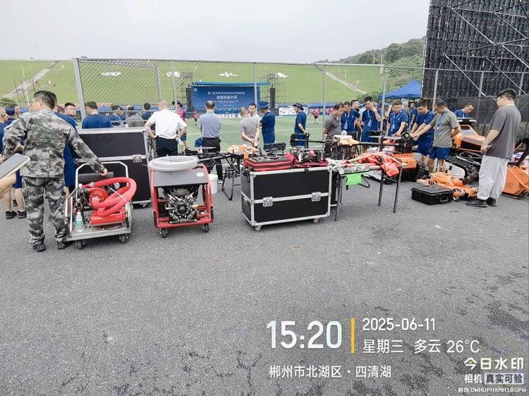 投彈無人機，滅火無人機，隔離帶開辟機器人展會1.jpg